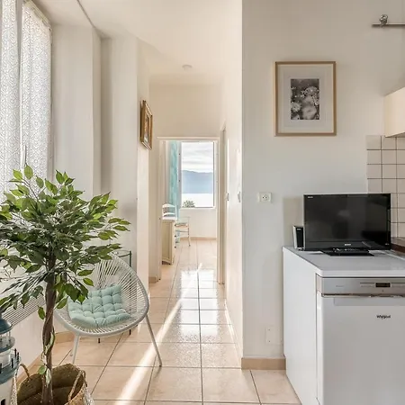 Appartement De 2 Chambres Avec Vue Sur La Mer Terrasse Amenagee Et Wifi A Pietrosella