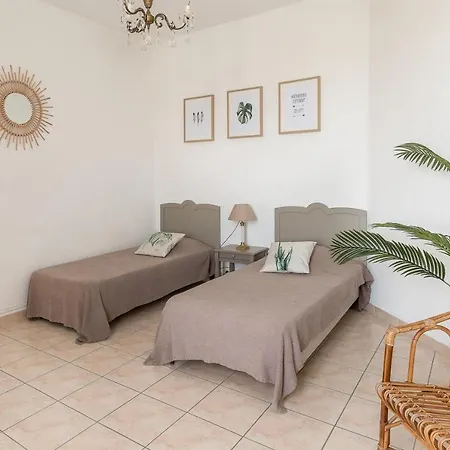 Appartement De 2 Chambres Avec Vue Sur La Mer Terrasse Amenagee Et Wifi A Pietrosella * Pietrosella